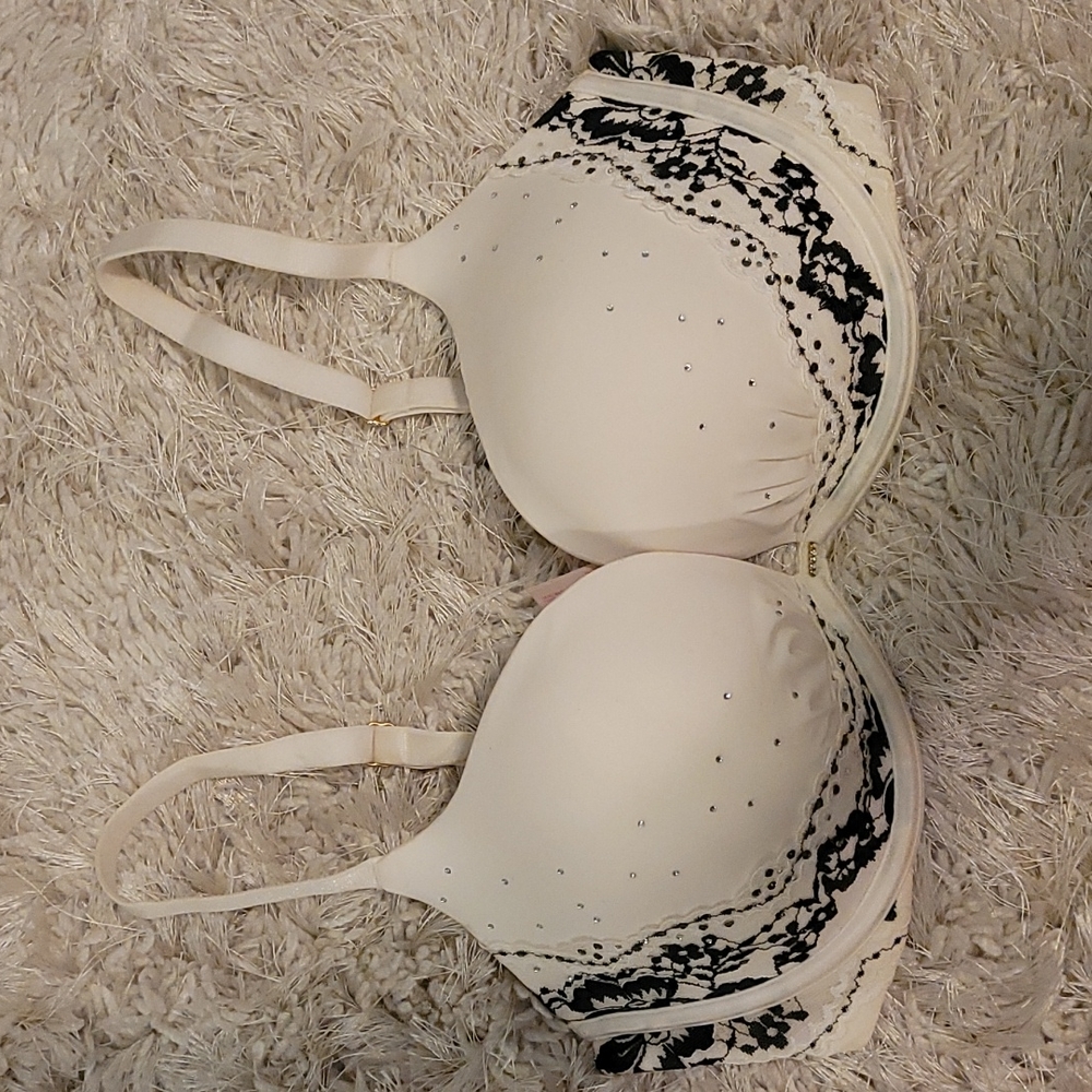 Victoria's Secret Push Up Bra